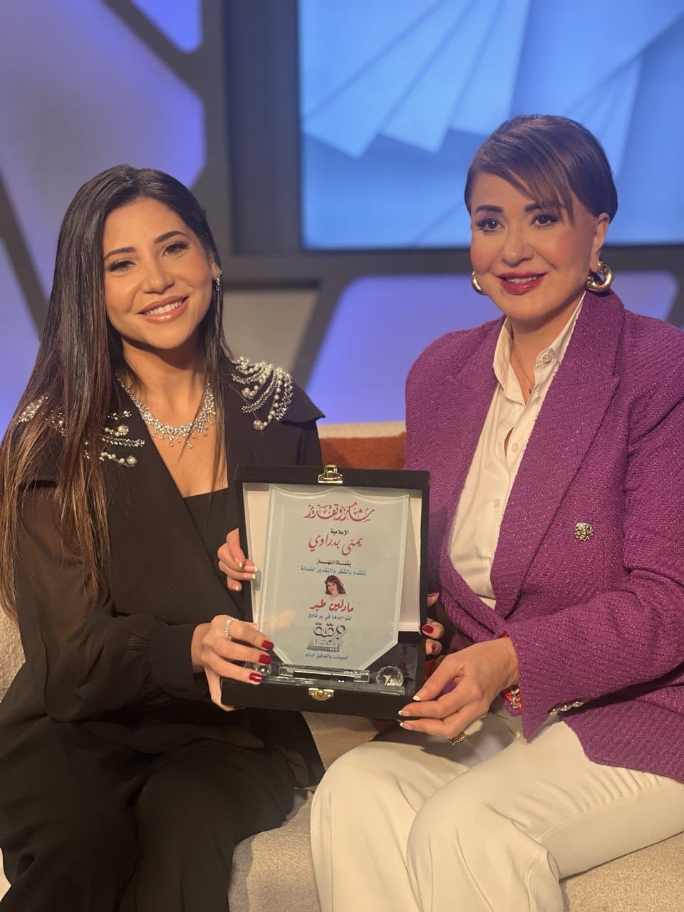 القرار العربي : مادلين طبر تهاجم البوركيني: البنات بتظلم نفسها ومنة شلبي  لديها مشكلة في مخارج الحروف .. والمخرج محمد سامي شديد في اللوكيشن